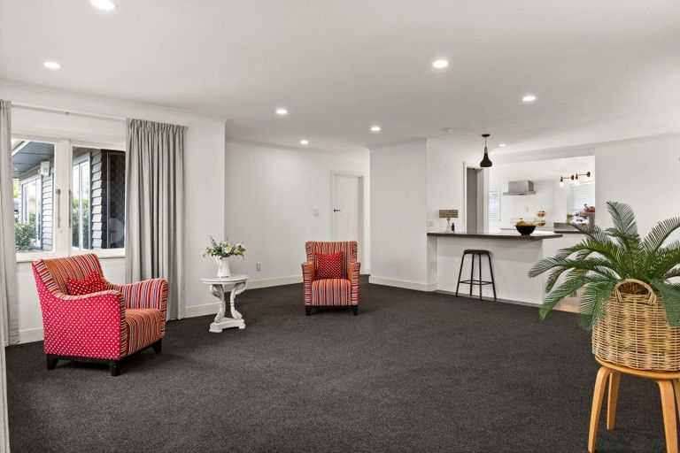 Photo of property in 72 Te Aute Road, Havelock North, 4130