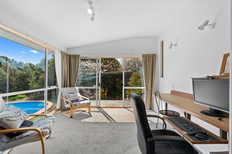 Photo of property in 94 Warren Crescent, Hillmorton, Christchurch, 8025