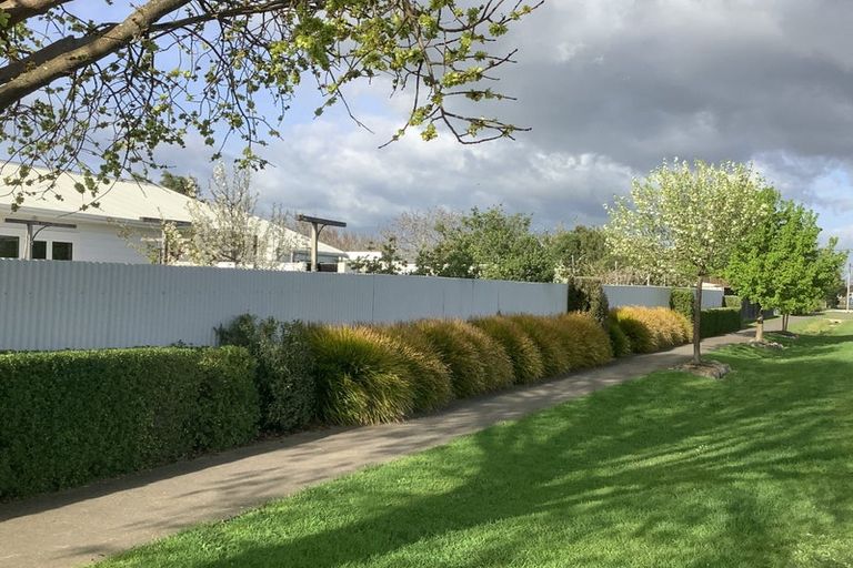 Photo of property in 2 Naples Street, Martinborough, 5711