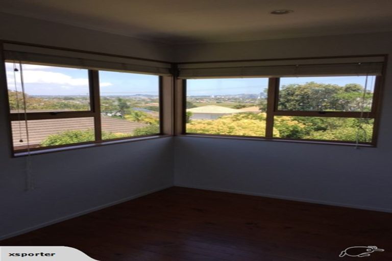 Photo of property in 2/26 Bayview Road, Hauraki, Auckland, 0622