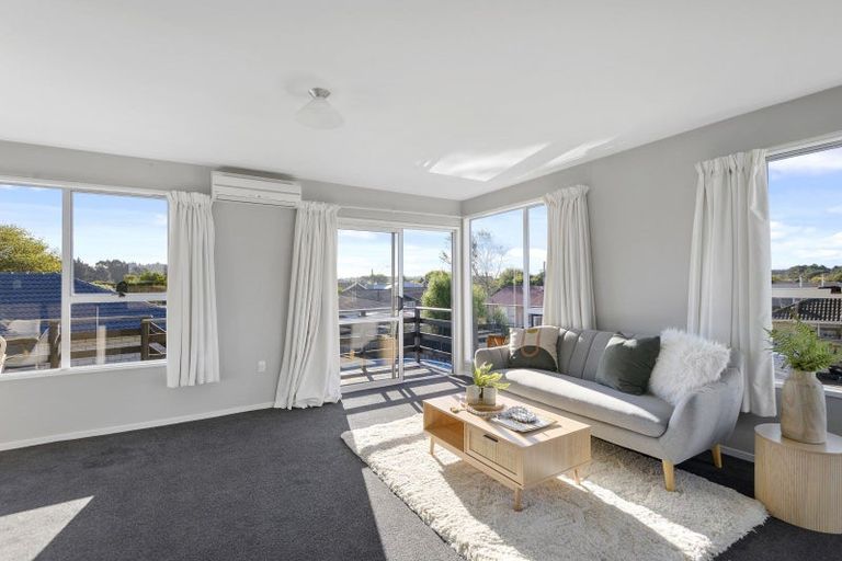 Photo of property in 16 Daytona Place, Parklands, Christchurch, 8083