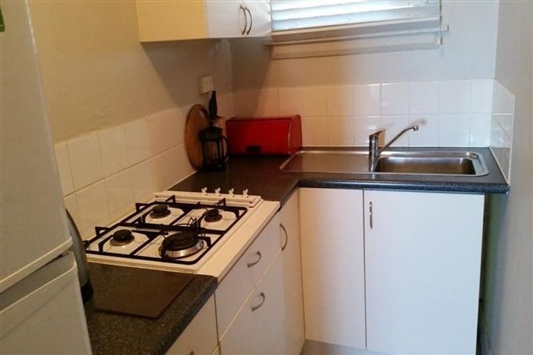 Photo of property in Devonport Apartments, 45/127 Saint Aubyn Street, New Plymouth, 4310