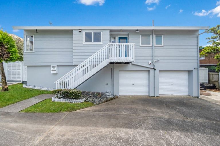 Photo of property in 2/134 Bradbury Road, Botany Downs, Auckland, 2010