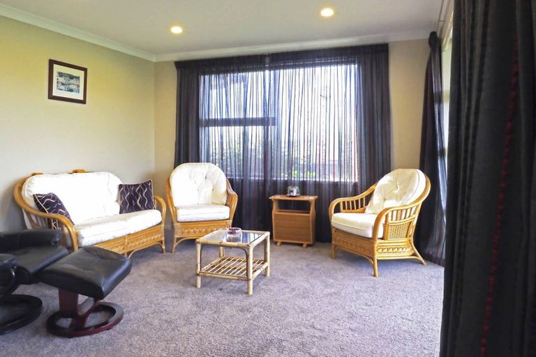 Photo of property in 16 Vantage Place, Omokoroa, 3114