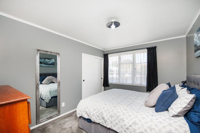 Photo of property in 42 Clyde Crescent, Roslyn, Palmerston North, 4414