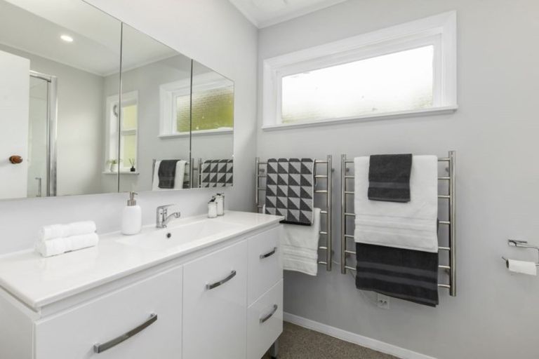 Photo of property in 203 Wellington Road, Wainuiomata, Lower Hutt, 5014