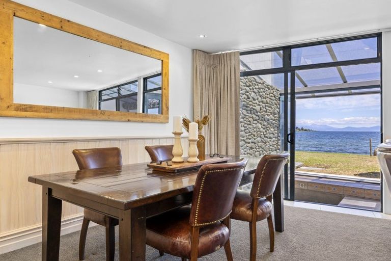 Photo of property in 2/227 Lake Terrace, Waipahihi, Taupo, 3330