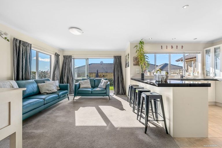 Photo of property in 6 Ludlow Place, Pukekohe, 2120