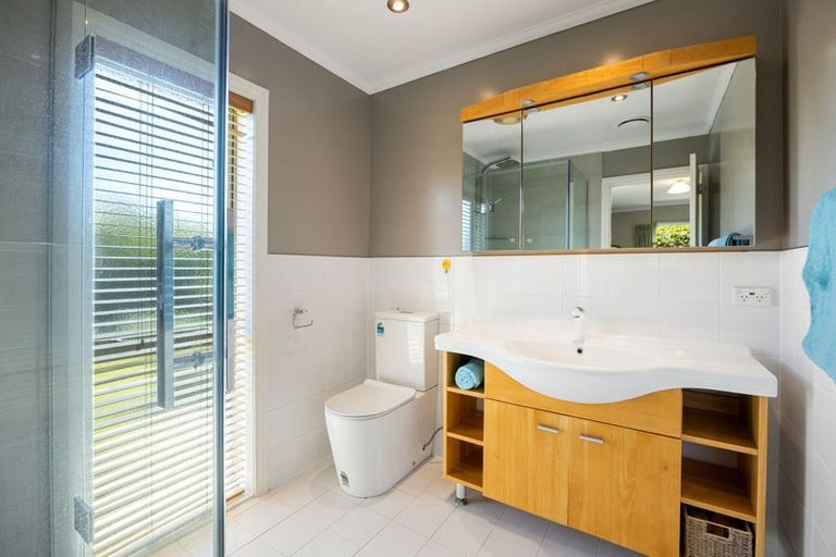 Photo of property in 38 Ashley Street, St Andrews, Hamilton, 3200