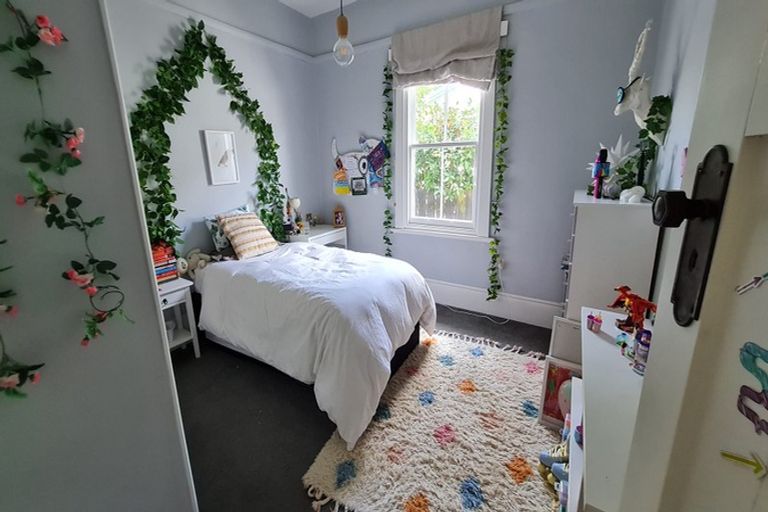 Photo of property in 16 Rossgrove Terrace, Mount Albert, Auckland, 1025