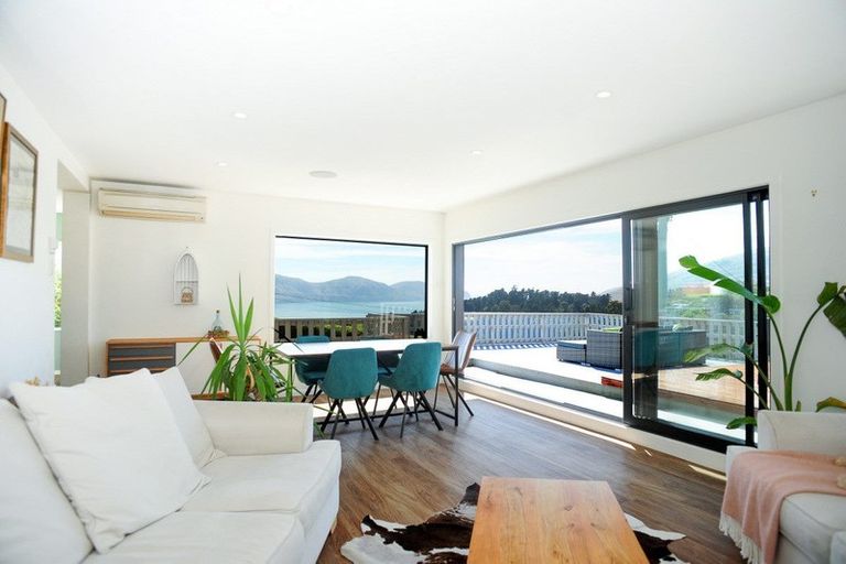 Photo of property in 8 Te Ara Crescent, Diamond Harbour, Lyttelton, 8971