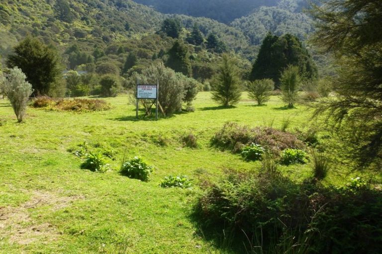 Photo of property in 7184 Kenepuru Road, Raetihi, Picton, 7282