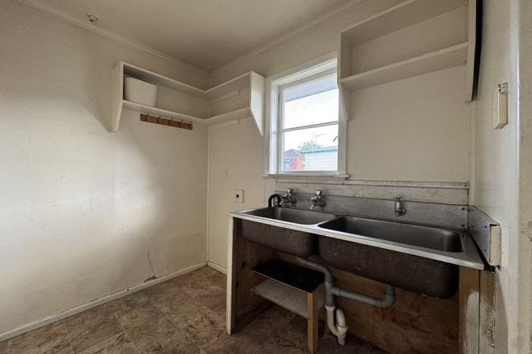 Photo of property in 2/34 Royton Avenue, Mangere East, Auckland, 2024