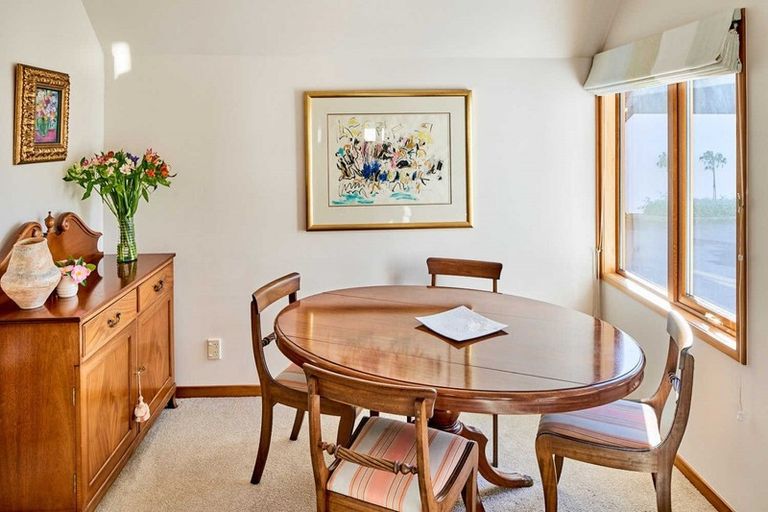 Photo of property in 2/130 Muritai Road, Eastbourne, Lower Hutt, 5013