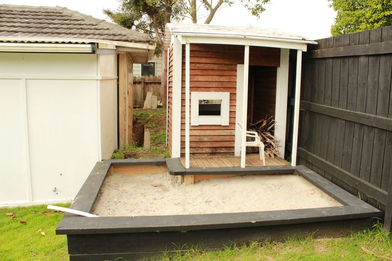 Photo of property in 11a View Road, Papakura, 2110