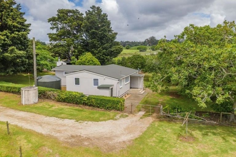 Photo of property in 276 Waikaramu Road, Waimate North, Kerikeri, 0472