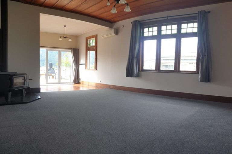 Photo of property in 2 Islington Street, Te Aroha, 3320