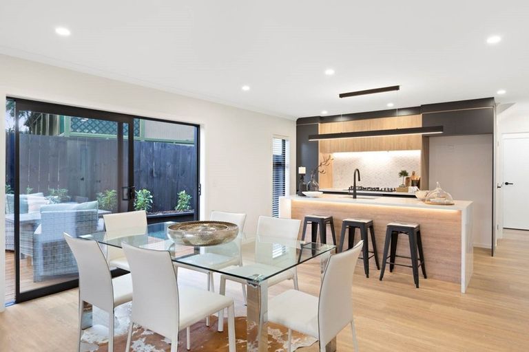 Photo of property in 7a Gambare Place, Wattle Downs, Auckland, 2103