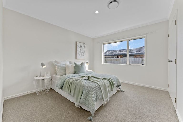 Photo of property in 6 Daniel Place, Kelvin Grove, Palmerston North, 4414