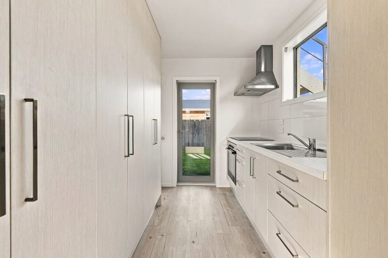 Photo of property in 1/52 North Avon Road, Richmond, Christchurch, 8013