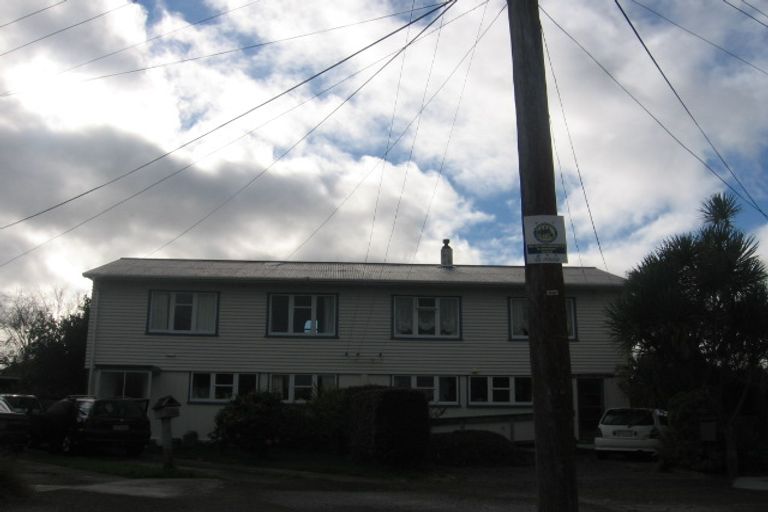 Photo of property in 6 Whakataki Grove, Waiwhetu, Lower Hutt, 5010