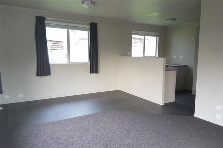 Photo of property in 44a Candia Road, Swanson, Auckland, 0614