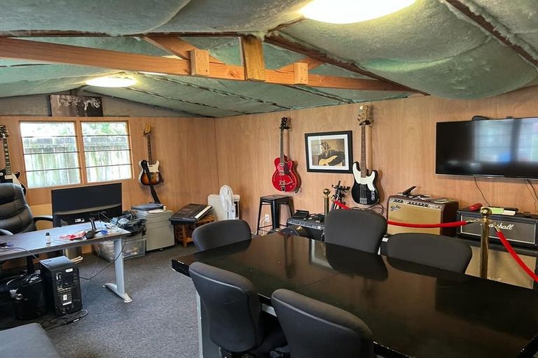 Photo of property in 22 Kiwitea Street, Sandringham, Auckland, 1041