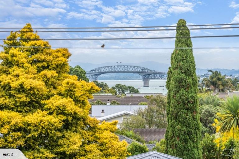 Photo of property in 2a Wesley Street, Devonport, Auckland, 0624