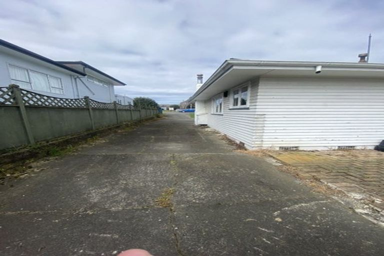 Photo of property in 37 Napier Road, Havelock North, 4130