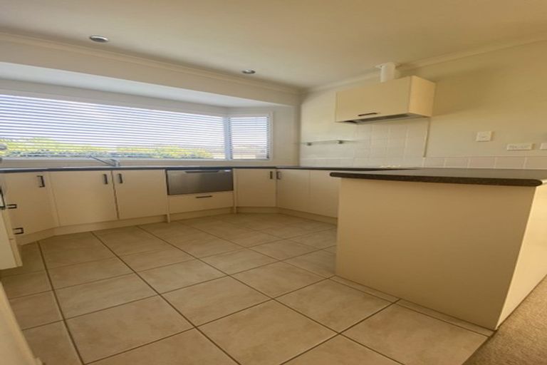 Photo of property in 6/64 Tapu Road, Huapai, Kumeu, 0810