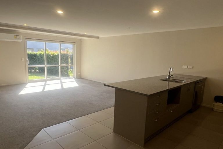 Photo of property in 24 Akeake Lane, Manurewa, Auckland, 2102