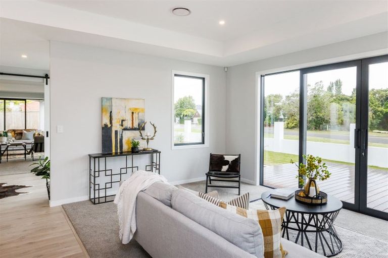 Photo of property in 92 Jickell Street, Hokowhitu, Palmerston North, 4410