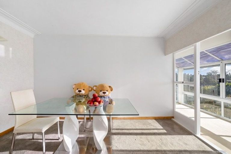 Photo of property in 102a Tiroroa Avenue, Te Atatu South, Auckland, 0610