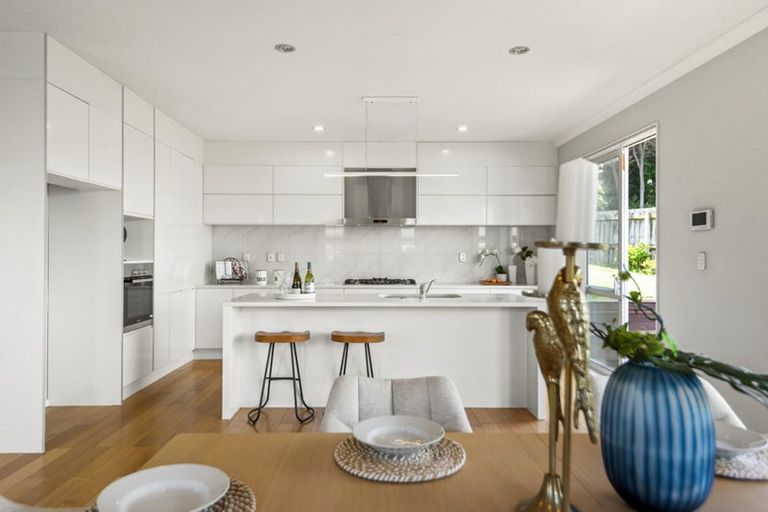 Photo of property in 116 Glendhu Road, Bayview, Auckland, 0629