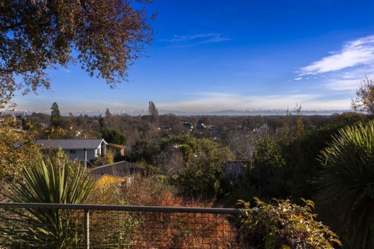 Photo of property in 8 Rhodesvale Terrace, Cashmere, Christchurch, 8022
