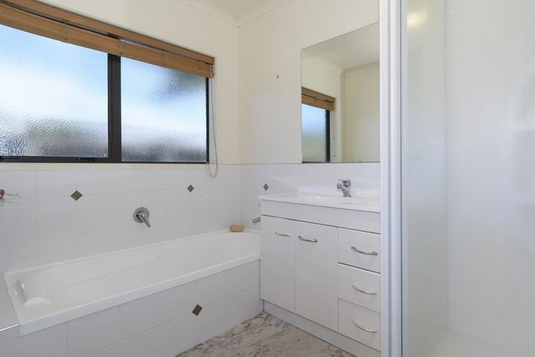 Photo of property in 75 Inverness Drive, Pyes Pa, Tauranga, 3112