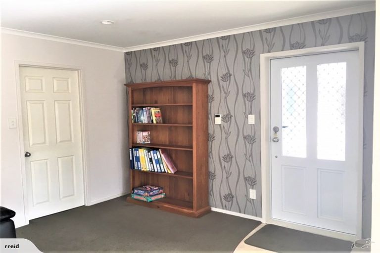 Photo of property in 1b Church Street, Tuakau, 2121