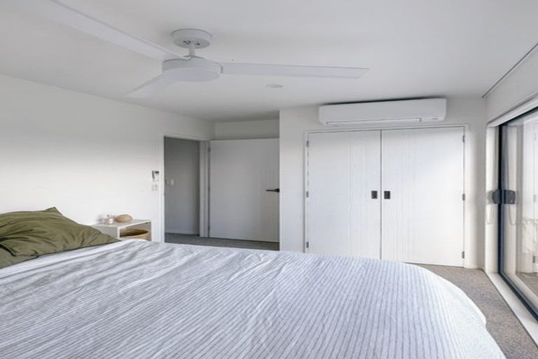 Photo of property in 94e Bay Street, Red Beach, 0932