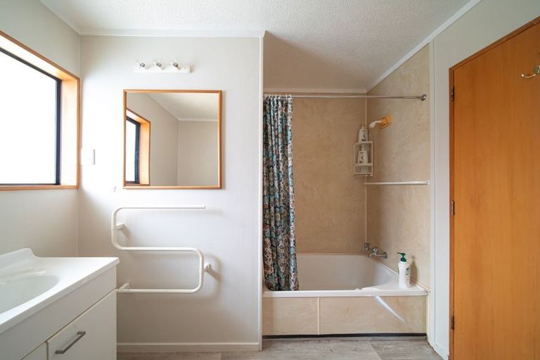 Photo of property in 18 Paisley Place, Roxburgh, 9500