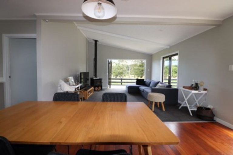 Photo of property in 1281 Whangaripo Valley Road, Whangaripo, Wellsford, 0972