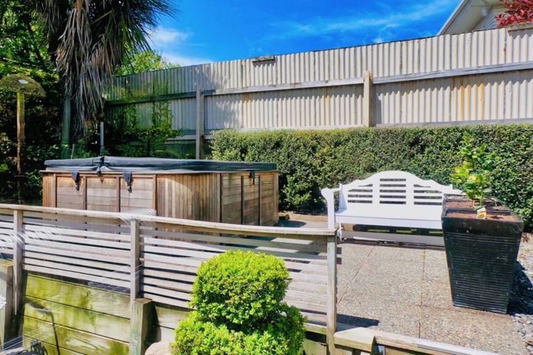 Photo of property in 115a Normandale Road, Normandale, Lower Hutt, 5010