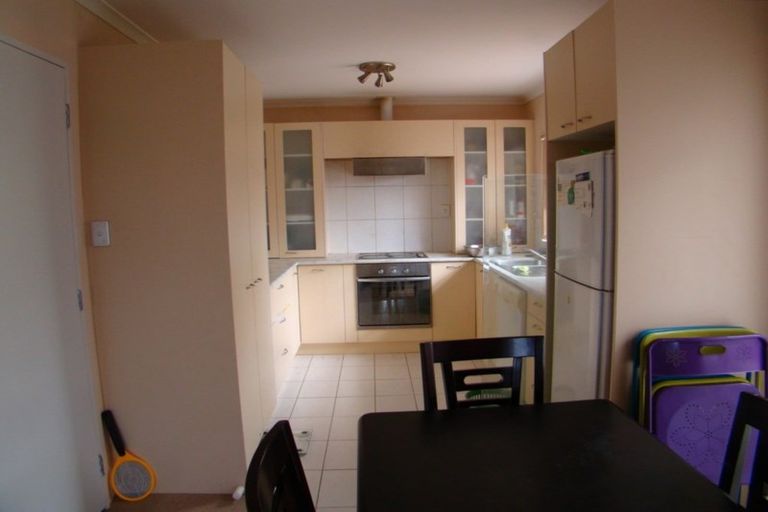 Photo of property in 18 Matilda Place, Weymouth, Auckland, 2103