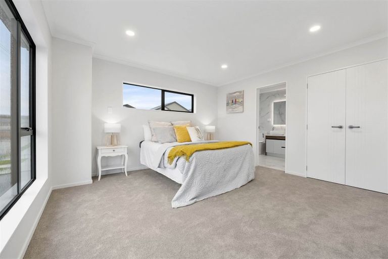 Photo of property in 59 Drumbuoy Drive, Flat Bush, Auckland, 2019