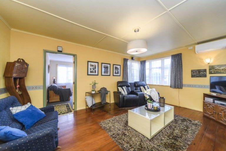 Photo of property in 33 Taylor Avenue, Feilding, 4702