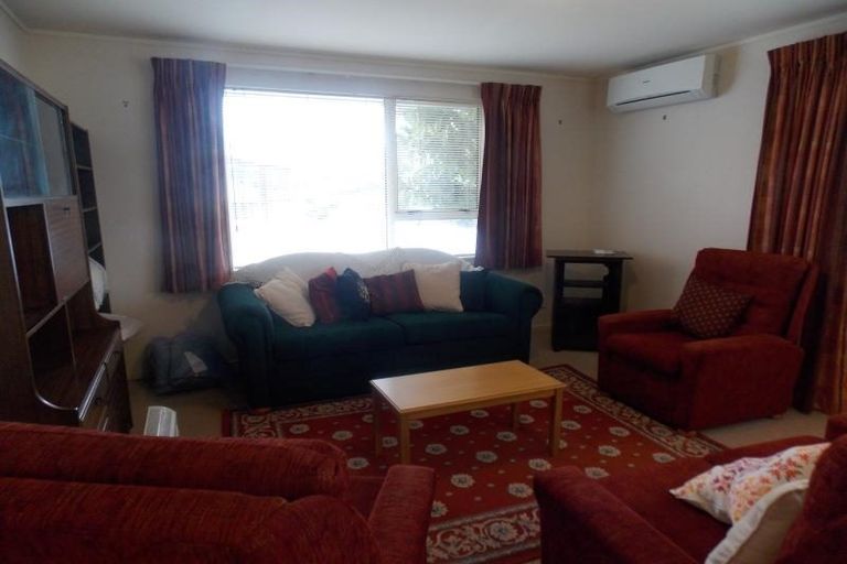 Photo of property in 32 Beauchamp Street, Karori, Wellington, 6012