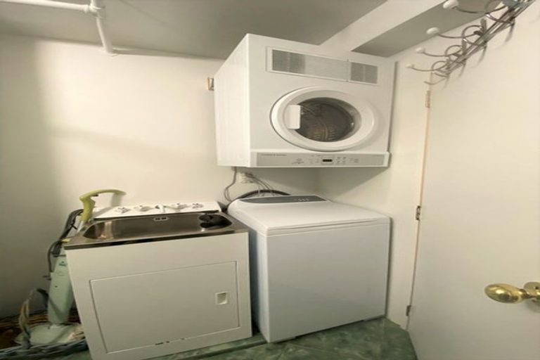 Photo of property in Rostrevor House, 3/130a Vivian Street, Te Aro, Wellington, 6011