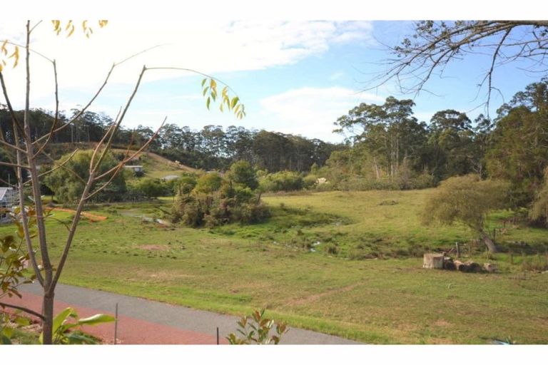 Photo of property in 11 Mandeno Drive, Kerikeri, 0230