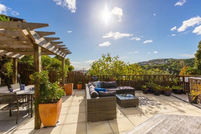 Photo of property in 11 Coster Street, Enner Glynn, Nelson, 7011