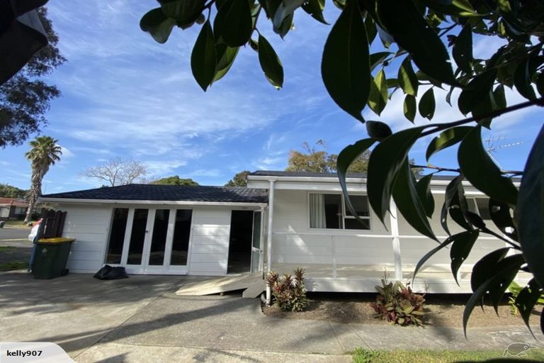 Photo of property in 16 Kakapo Place, Papatoetoe, Auckland, 2025