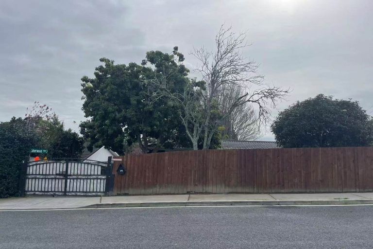 Photo of property in 19 Sherwood Avenue, Te Atatu South, Auckland, 0610